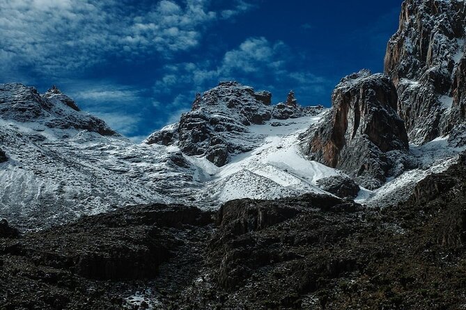 4 Day Mount Kenya Trek Up Chogoria Down Sirimon - Why the Chogoria Up, Sirimon Down Pattern Works So Well