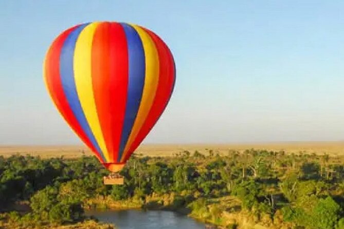 4 Days Tour Landcruiser in Masai Mara and Lake Nakuru - Day 1 camp rhythm: lunch, afternoon driving, dinner, and a relaxed first night
