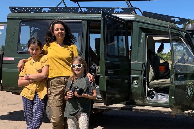 4 Days Tsavo West, Amboseli and Tsavo East National Park Safari - Day 1 Tsavo West: rhino sanctuary, lava beds, and spotting the small stuff