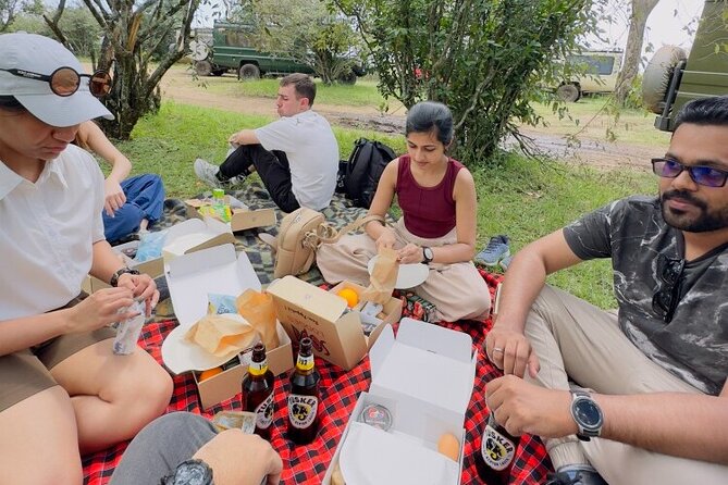 5 Days Getaway adventure to Masai Mara,L.Nakuru and L.Naivasha - Getting There in the Right Frame of Mind: Nairobi to the Safari Start