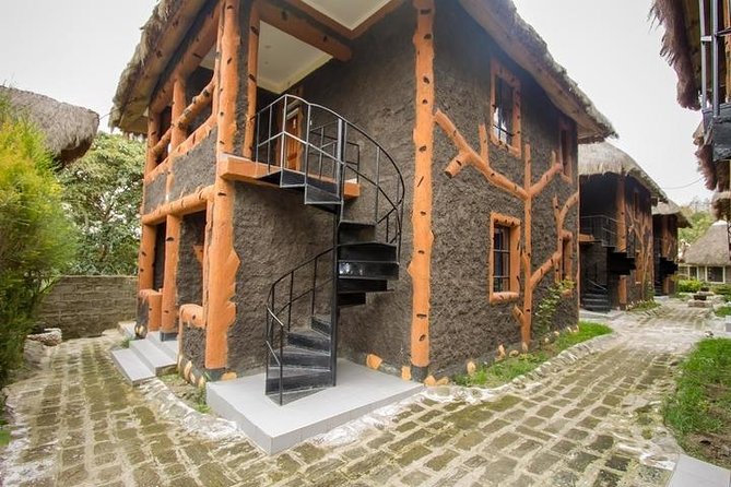 5 Days safari to Maasai Mara ,Lake Nakuru and Hell's gate national park - Leaving Mara for Nakuru: Makalia Falls and the rhino focus