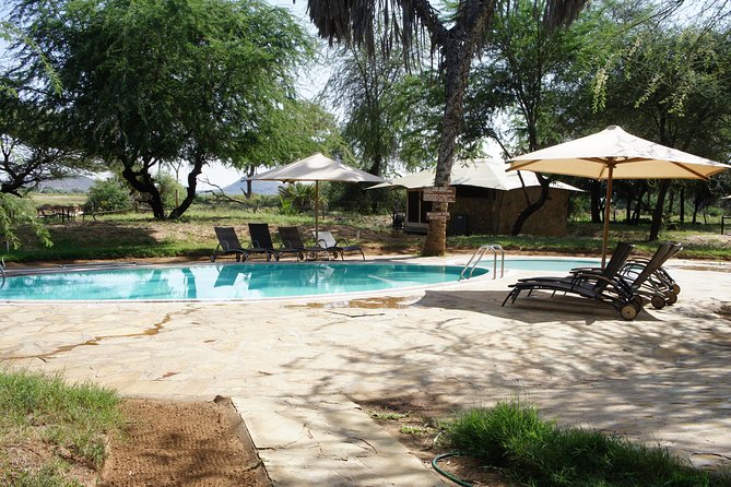 6 Days private safari package Kenya - Pickup, mobile ticket, and the small logistics that save your trip