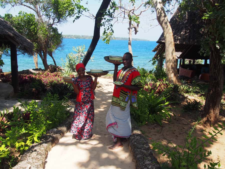 Diani Beach: Kisite Marine Park Dhow & Snorkeling with Lunch - The Diani to Shimoni drive, and why the journey feels local