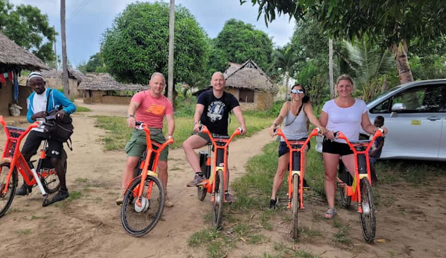 Diani Beach: Village tour on a bike with hotel pick-up - Diani Bazaar And Ukunda Photo Stops, Seeing the Real Neighborhood First