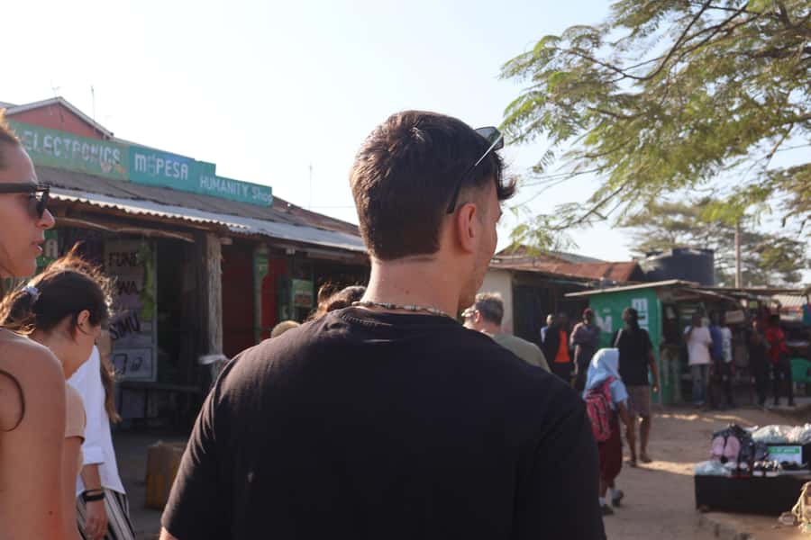 Diani: Market and Street Food Walking Tour - The Swahili dress fitting: small detour, big learning