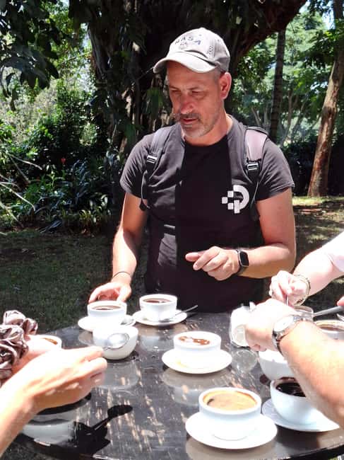 FAIRVIEW COFFEE FARM DAY TOUR - The coffee served with cookies: the taste test that ties it together