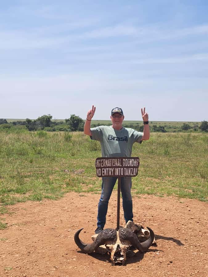 From Nairobi : 2-Days 1-Night Masai Mara Private 4WD Safari - Lions, Cheetahs, and Spotting Luck: How to Work With Your Driver Guide