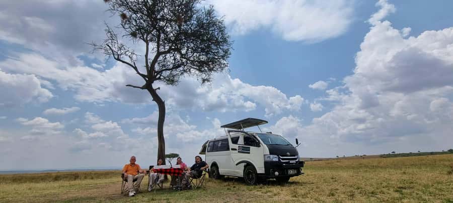 From Nairobi: Maasai Mara 1-Day Safari: AW, Lunch & Pickup - Lunch inside the reserve, eating well without breaking the day