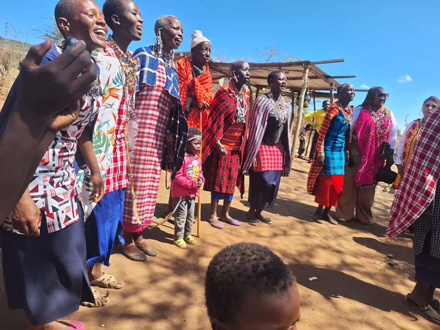 From Nairobi: Maasai village and cultural experience - Beadwork with meaning: meeting Maasai women and buying jewelry thoughtfully