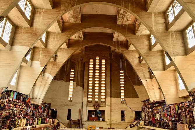 Full Day Nairobi Cultural and Historical Tour - Giraffe Centre: the Rothschild giraffe and what conservation looks like