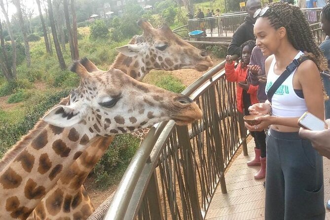 Giraffe Centre and Bomas of Kenya from Nairobi - Kazuri bead factory: pottery and jewelry with a social mission
