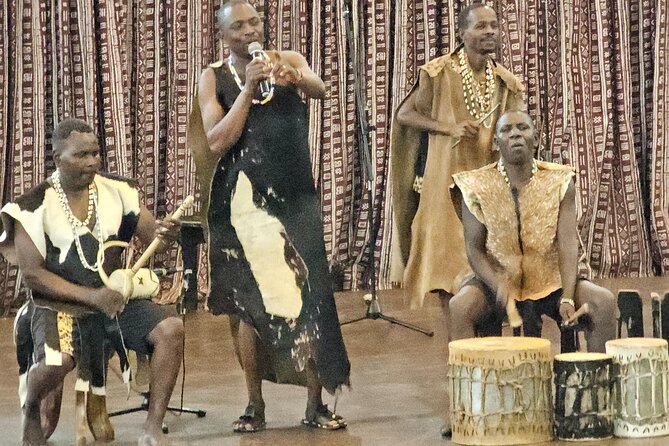 Half-day tour Bomas of Kenya with Pick-up - Nairobi Culture Without Leaving Nairobi