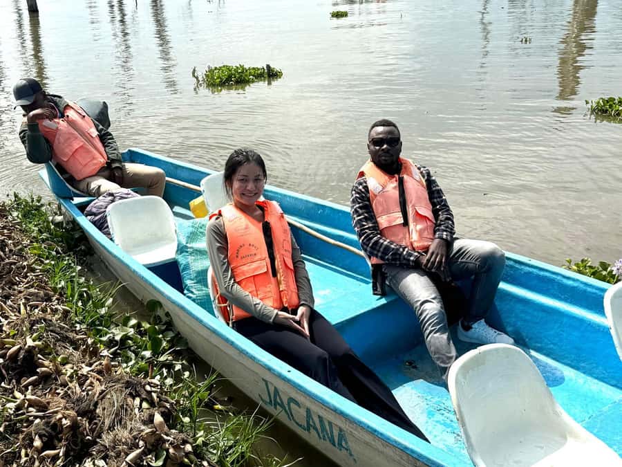 HELLS GATE AND LAKE NAIVASHA DAY TRIP FROM NAIROBI. - Biking the park for 3 hours: how to pace it and enjoy it
