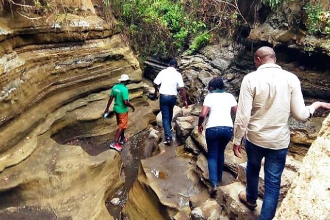 Hells Gate Excursion in Naivasha - A Nairobi-to-Naivasha Day With Bike Safari at Hell’s Gate National Park