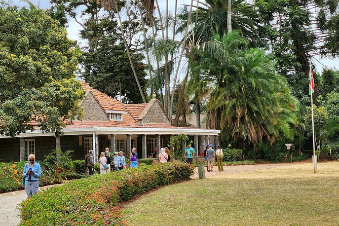 Karen Blixen Museum, Beads craft and Giraffe Day tour - Who should book this Nairobi day tour