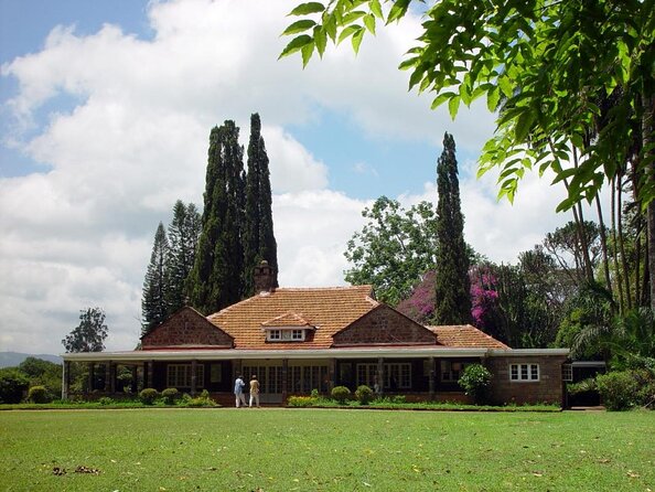 Karen Blixen Museum, Beads craft and Giraffe Day tour - First stop: Giraffe Centre and the Rothschild giraffe mission