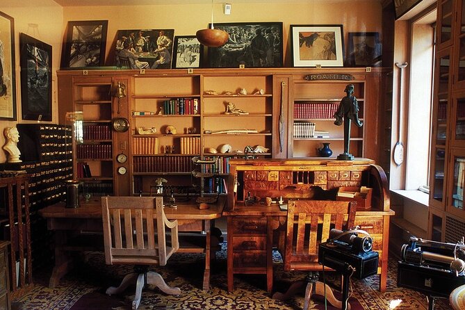 Karen Blixen Museum & Giraffe Centre Half day tour - Best for who, and who should skip it