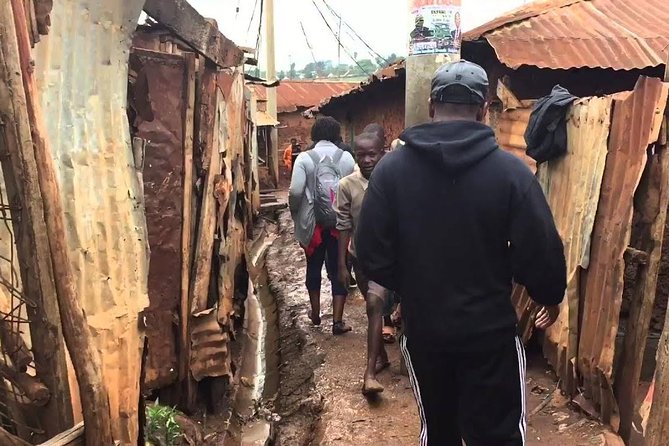 Kibera Slum Experience with Local Guide Born There - Why a Kibera tour with a local guide changes how you see Nairobi