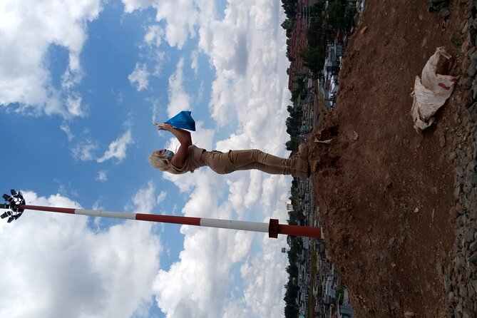 Kibera Slum Tour with Lucas - How to prepare: shoes, small gifts, and your photo plan