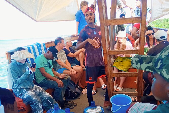 Kisite Mpunguti Day Trip. A day of Oceanic Wonders - Diani Beach to Shimoni, then out to Kisite: how the day really works