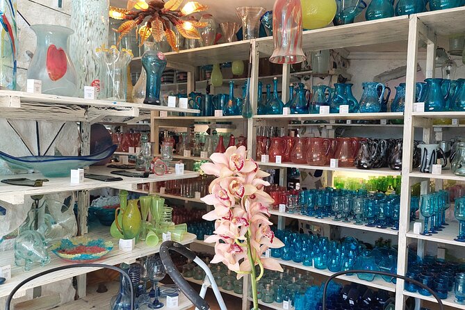 Kitengela Anselm Hot Glass tour - The shop experience: buying glass art that survives travel (and looks good in your home)