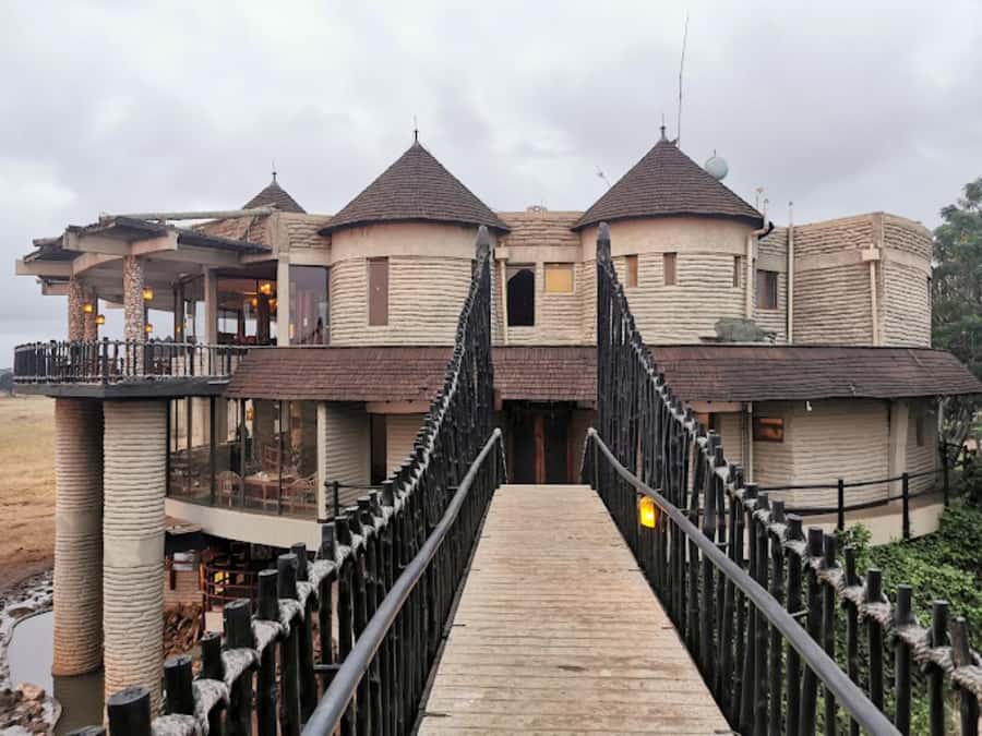 Mombasa: 2-Day Safari to Taita Hills Game Sanctuary - Day 1: From Mombasa to Taita Hills, Lunch at the Lodge, Then Lions at Sunset