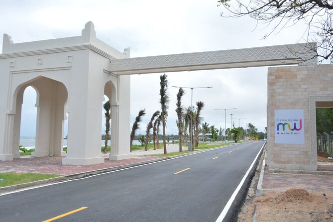 Mombasa Full Day Tour - How the full day flows from museum to park