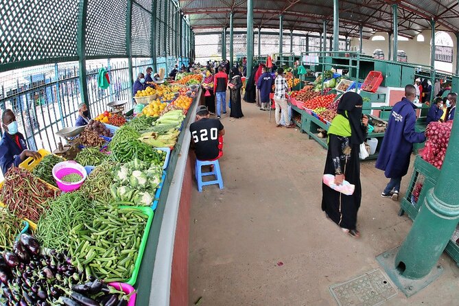 Mombasa Half Day City Tour - Market stops in Mombasa: Macknon Market and Marikiti Market
