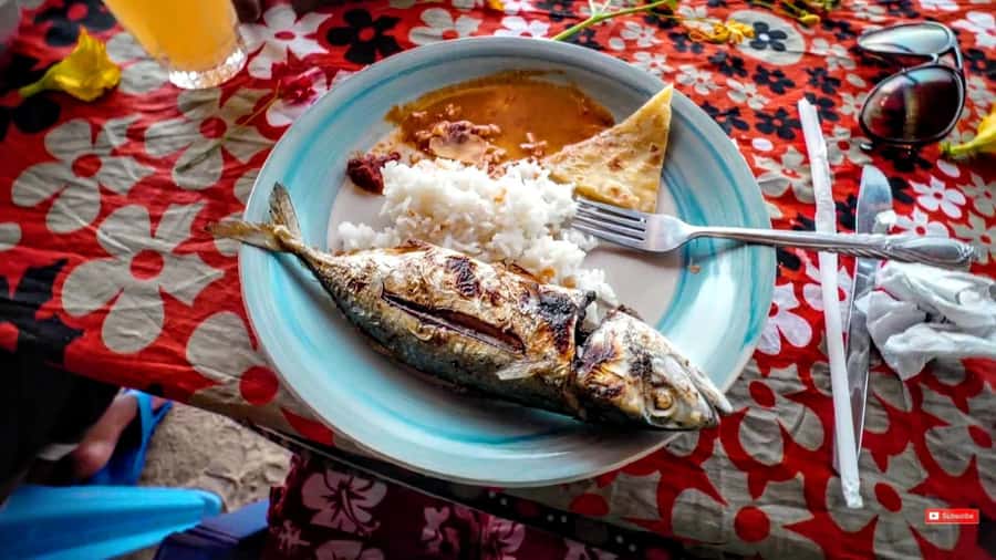 Mombasa: Kisite Park Private Cruise with Breakfast and Lunch - Shimoni Slave Caves: Short, Guided, and Emotionally Heavy