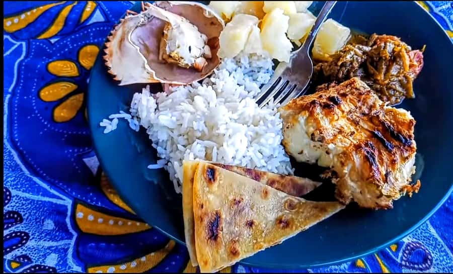 Mombasa: Kisite Park Private Cruise with Breakfast and Lunch - Food on Board and on the Islands, Plus What’s Not Included