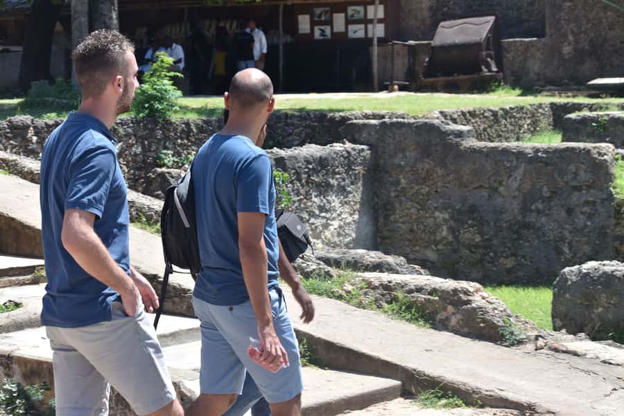 Mombasa Tour by Ghalib - Fort Jesus Museum: the one-hour stop that sets the context