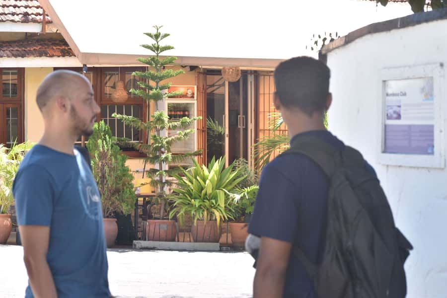 Mombasa Tour by Ghalib - Guides and language: what the reviews taught me to watch