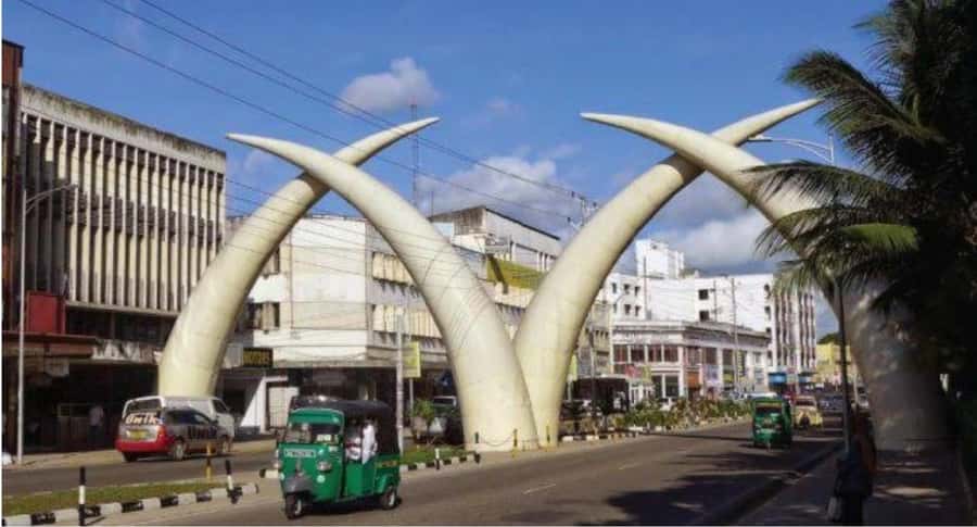 Mombasa: Tusks, Fort Jesus, Old Town, Beach and City Tour - A 4-hour Mombasa mix that makes Fort Jesus easy