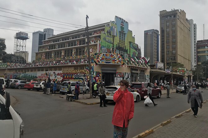Nairobi City Guided Walking Tour - National Archives, Kipande Road, and Jamia Mosque from the Street