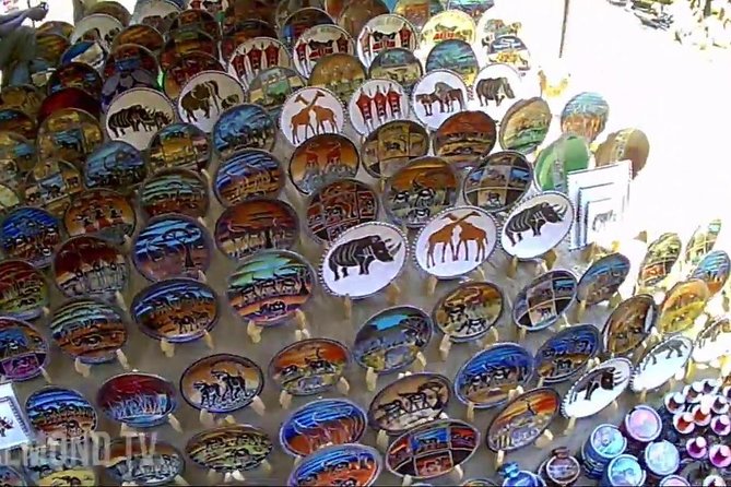 Nairobi Cultural Shopping Experience - First Stop: Utamaduni Craft Centre for Artisan Browsing in Langata
