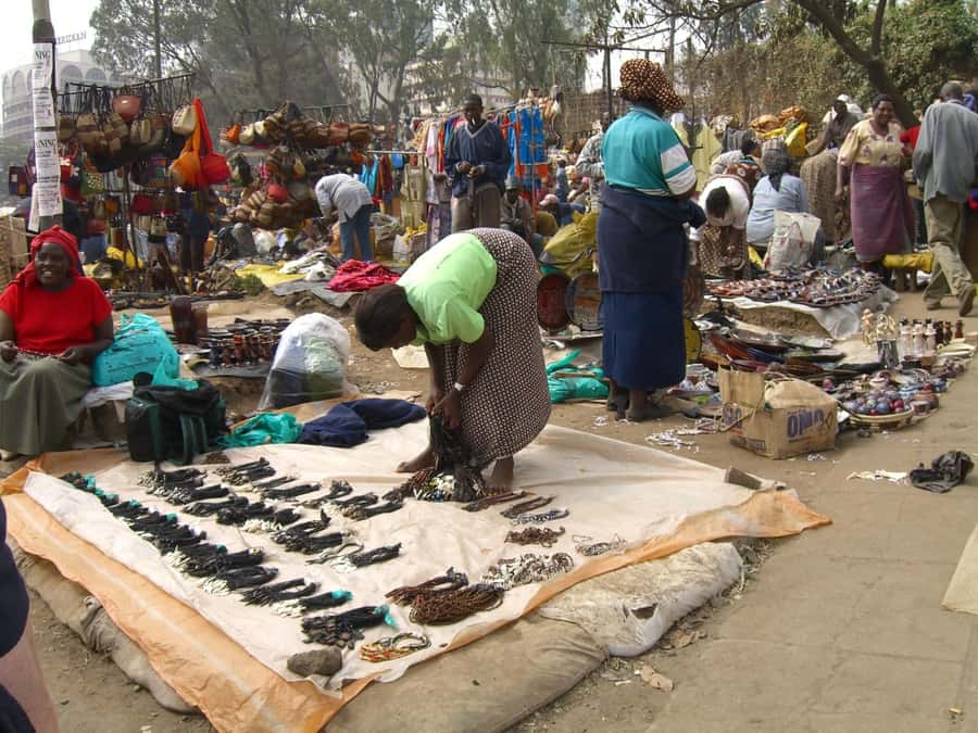 Nairobi: Explore Maasai Market for Unique Souvenirs - Why Shop the Maasai Market With a Guide