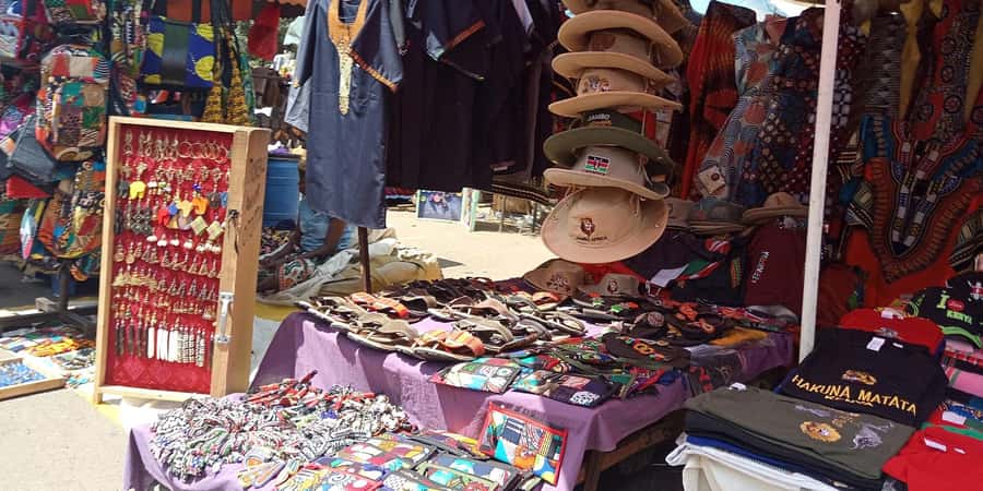 Nairobi: Explore Maasai Market for Unique Souvenirs - Entering the Maasai Market in a 2-Hour Shopping Window