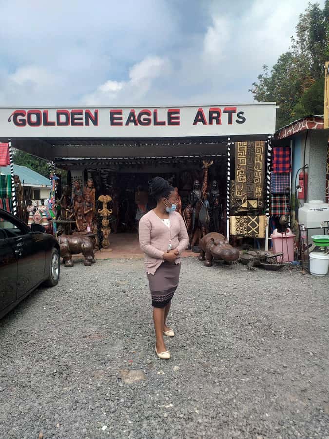 Nairobi: Giraffe Center, Beads Factory & Bomas of Kenya Tour - Giraffe Centre: Rothschild giraffes, feeding time, and conservation talk