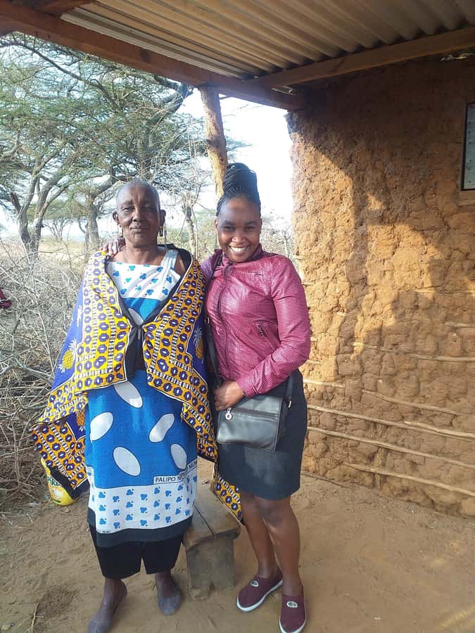 Nairobi: Giraffe Center, Beads Factory & Bomas of Kenya Tour - Should you book this Nairobi Giraffe Center, Beads Factory & Bomas tour?