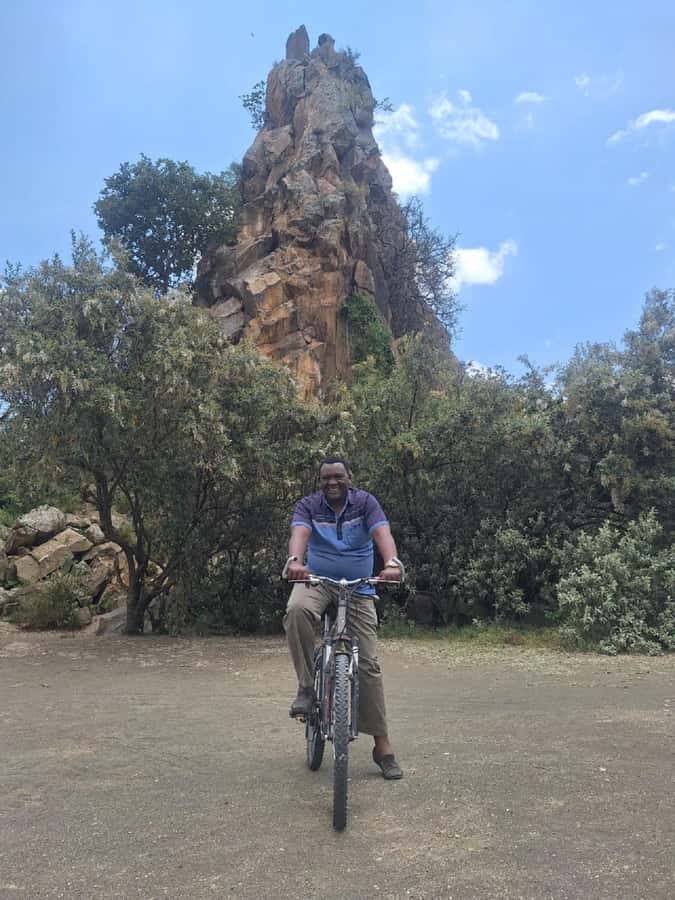 Nairobi: Hell's Gate National Park and Lake Naivasha Day … - Hell’s Gate on two wheels: zebras, gazelles, and sky spotting