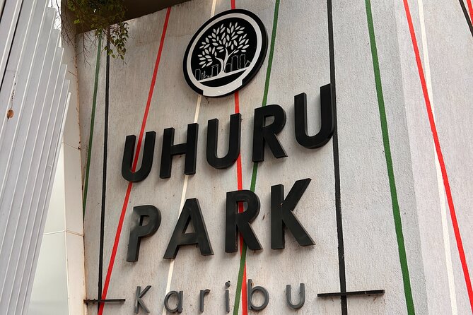 Nairobi Historical Walking City Tour - City Market in the 1930s: souvenirs, clothing, and food in one stop