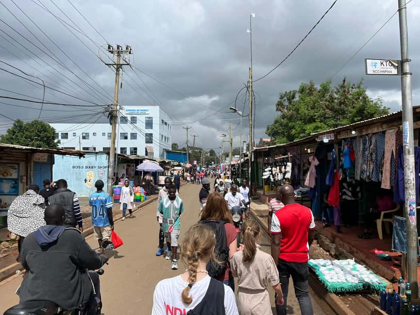 Nairobi: Kibera Slum Tour with Local Social Entrepreneurs - Uweza Art Gallery: creativity as a way forward