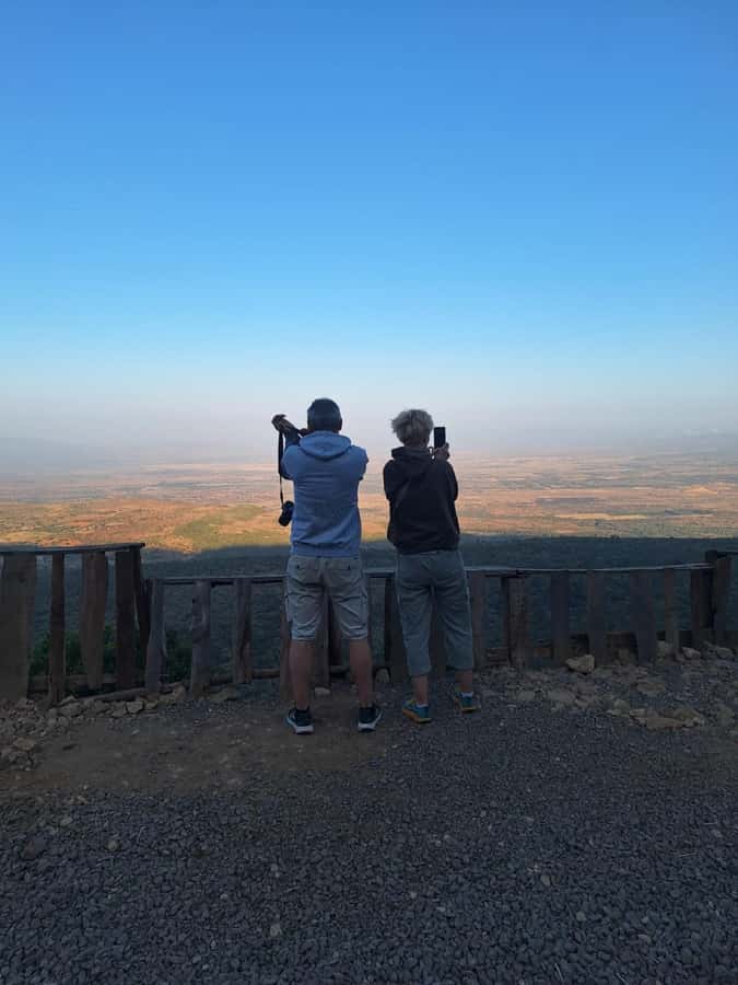 Nairobi: Lake Naivasha & Hell’s Gate National Park Day Trip - Hell’s Gate National Park: Cycle or Hike Through Gorges and Steam