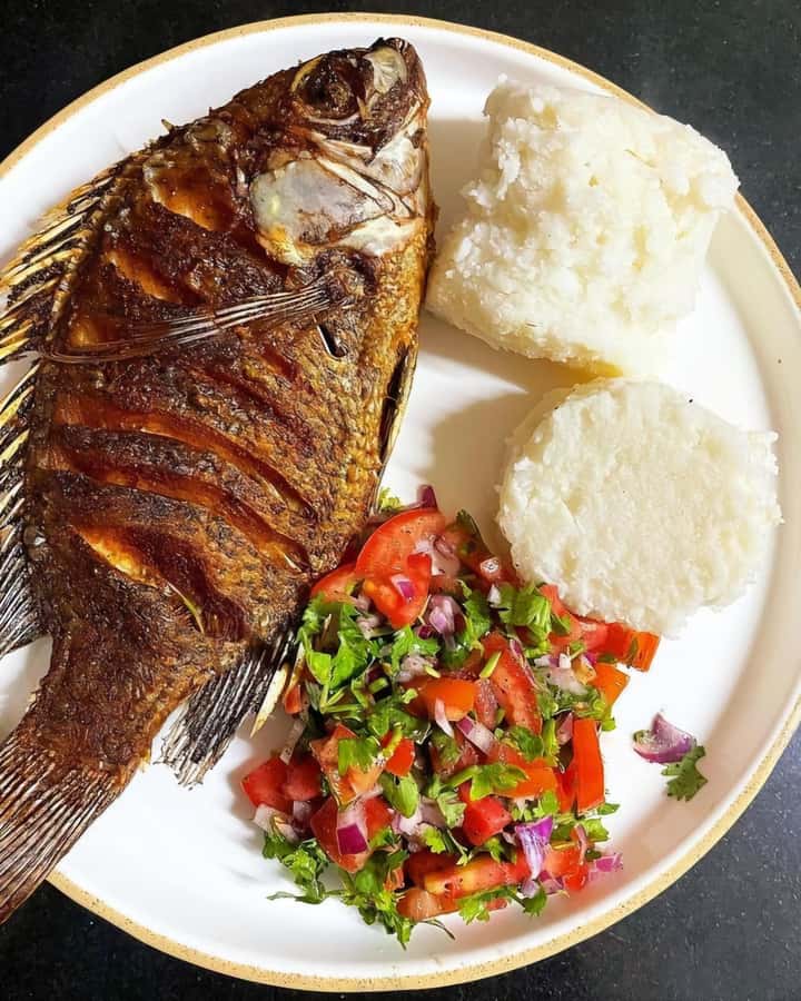 NAIROBI: MOTHERLAND GASTRONOMIC NAIROBI CITY TOUR - Breakfast street snacks: samosas, mandazi, and the warm-up you need