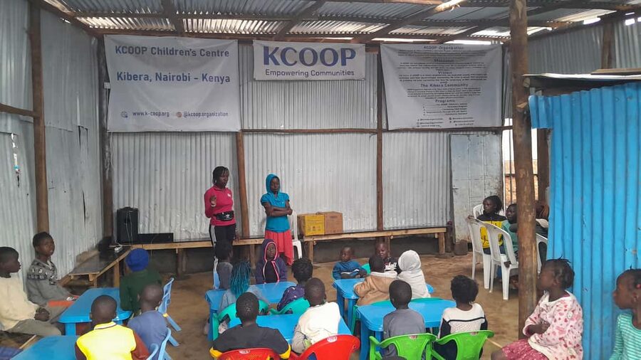 Nairobi: Volunteer at KCOOP Children’s Centre in Kibera Slum - Learning about daily life in Kibera from the people living it