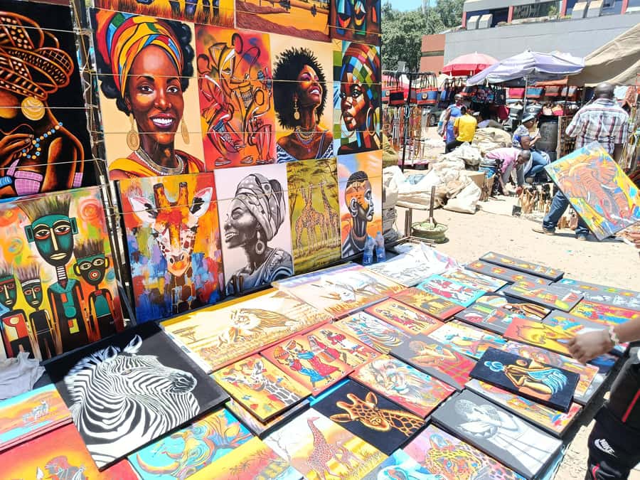 Nairobi Walking Tour, GiraffeCentre & Souvenir Shopping Tour - The Maasai Market stop: it moves, so plan around days