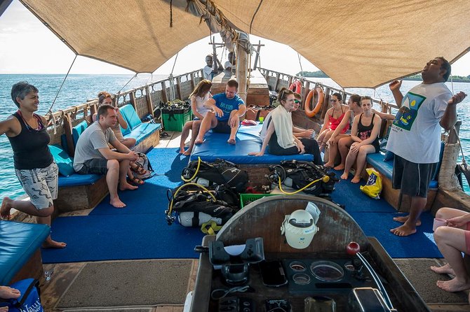 PILLI PIPA DHOW, the genuine product, snorkeling tour to Kisite Marine Park - Equipment and comfort: why the included gear is a big deal