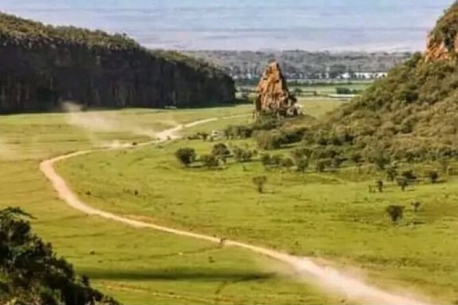 Private Day tour to Hell's Gate National Park and Lake Naivasha - A different kind of Nairobi day trip: bikes, gorges, and a lake boat