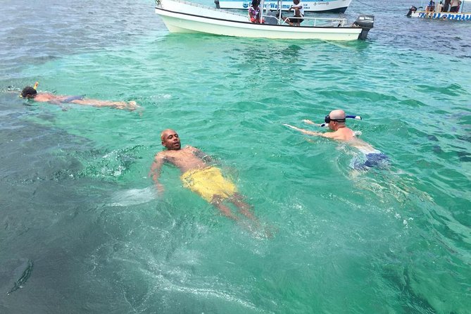Safari blue - Watamu National Marine Park: clear water, but plan for the real ocean
