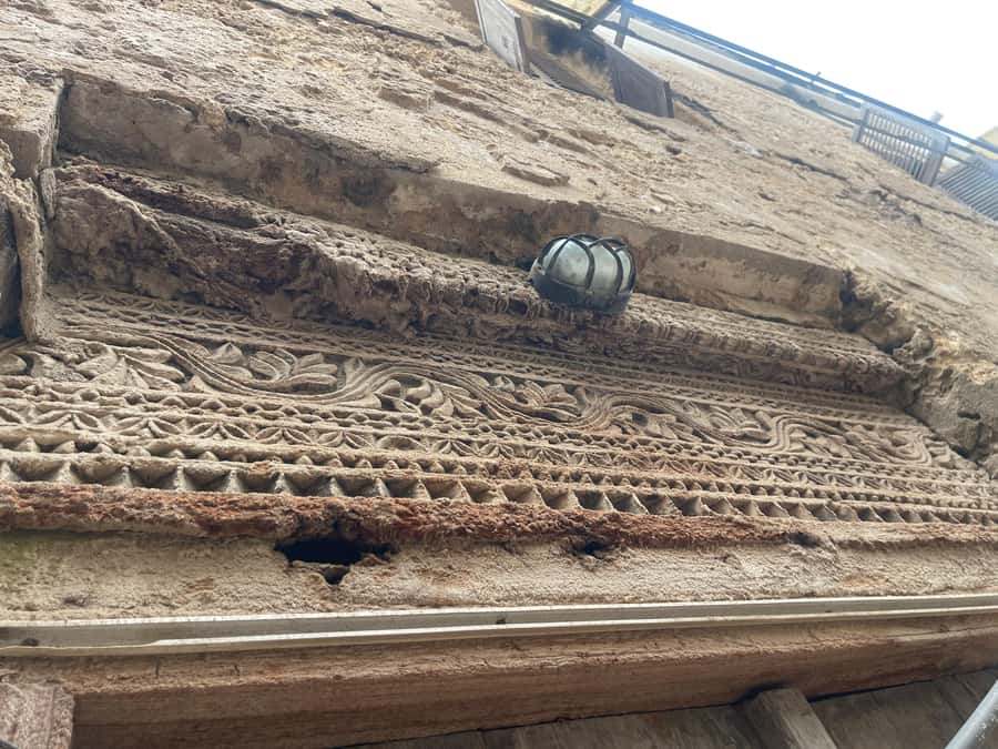 Swahili Carved Doors Tour by Woman Woodcarver: Lamu Island - What a 3 p.m. Old Town start feels like in real life